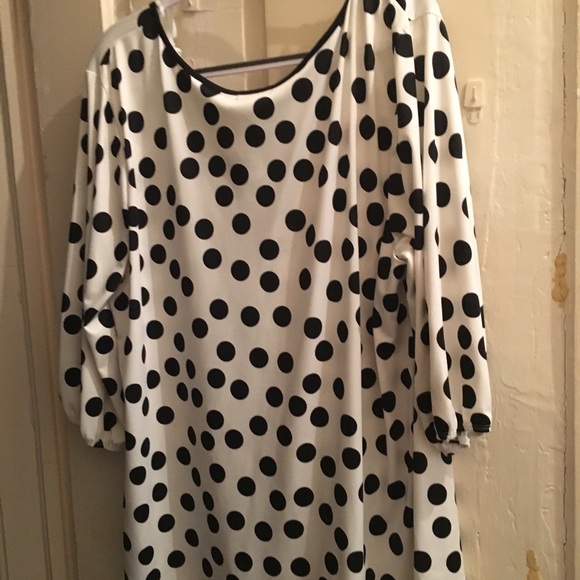 Top - Picture 2 of 3